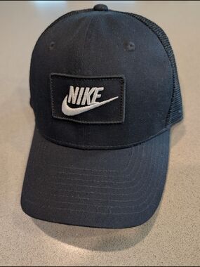 Nike Black and White Patch Logo Trucker Hat